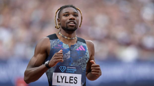 American sprinter Noah Lyles wins the 2023 London Diamond League 200-meter race.